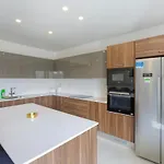 A Lovely 2br With Comfy Living Space & Balcony By 360 Estates *