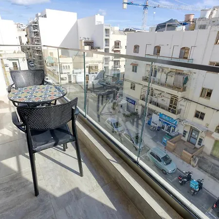 A Lovely 2br With Comfy Living Space & Balcony By 360 Estates Gzira