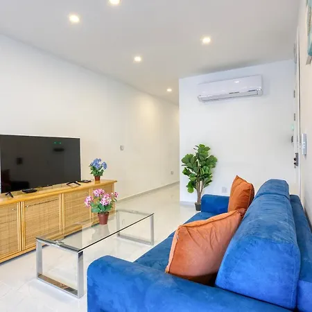 A Lovely 2br With Comfy Living Space & Balcony By 360 Estates Apartment Gzira