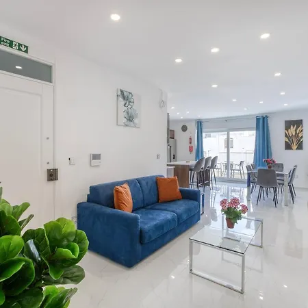 A Lovely 2br With Comfy Living Space & Balcony By 360 Estates Gzira