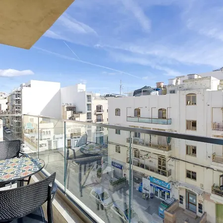 A Lovely 2br With Comfy Living Space & Balcony By 360 Estates