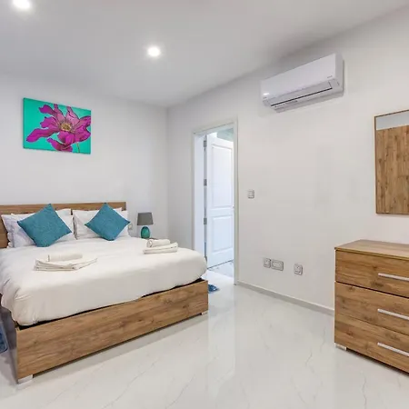 A Lovely 2br With Comfy Living Space & Balcony By 360 Estates